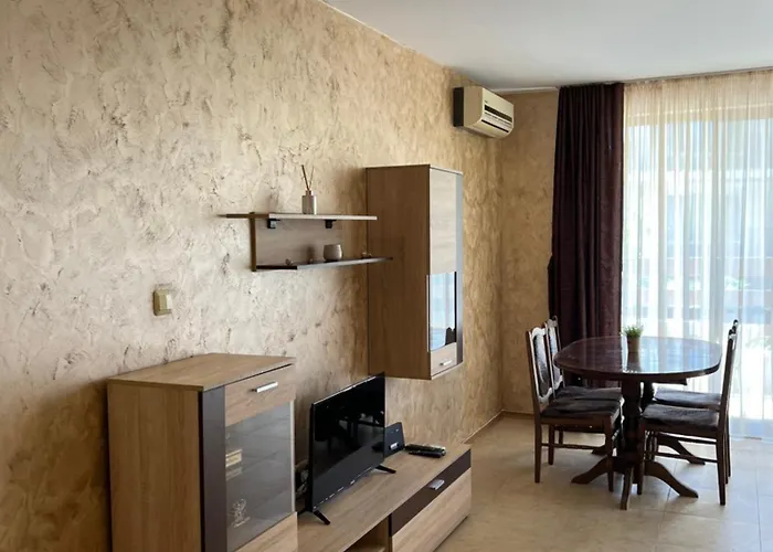 Robinson Elenite First Line * Sveti Vlas