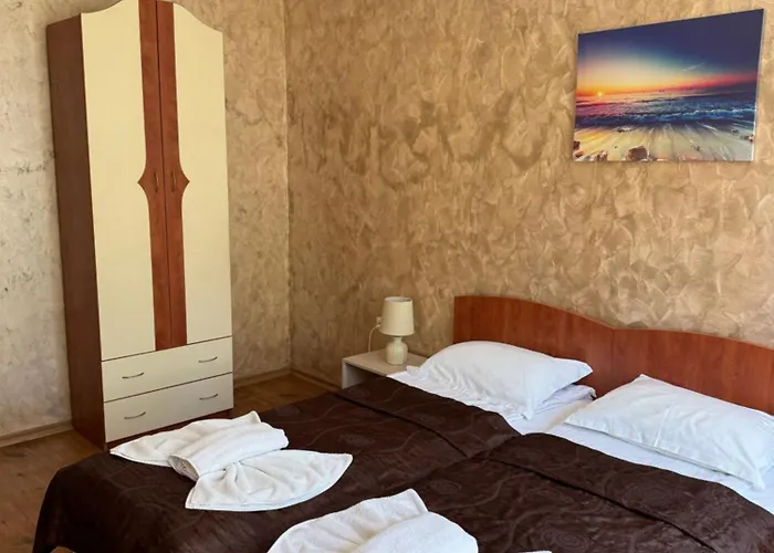 Apartment Robinson Elenite First Line *