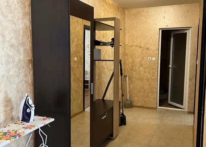 Robinson Elenite First Line * Sveti Vlas