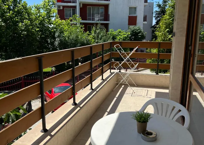 Robinson Elenite First Line